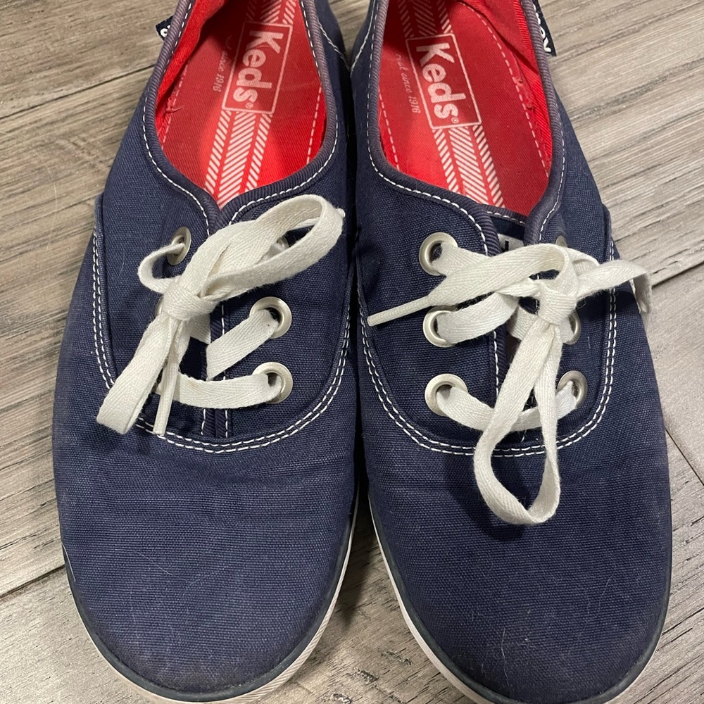Keds size 7.5 - Picture 4 of 4